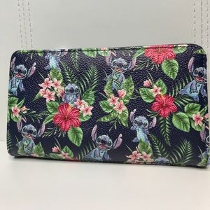 Disney Loungefly Lilo and Stitch wallet